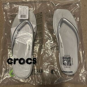 NEW Crocs Women's Miami Metallic Flip Flops Size 9 Shoes Sandal Silver